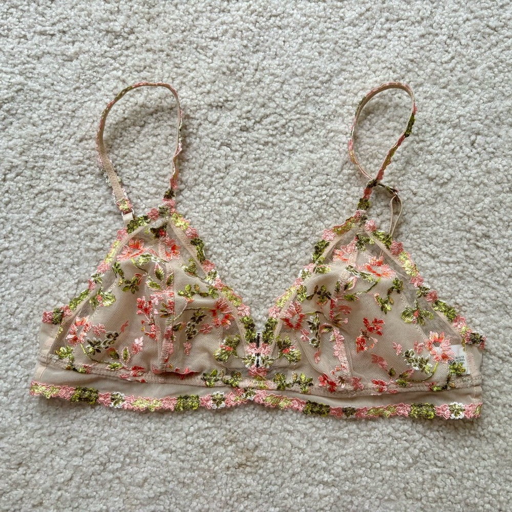 Aerie Embroidery Lace Bralette - size small